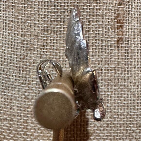 Vintage Signed Sarah Coventry Rhinestone Brushed Silver Tone Clip on Earrings - Picture 3 of 7